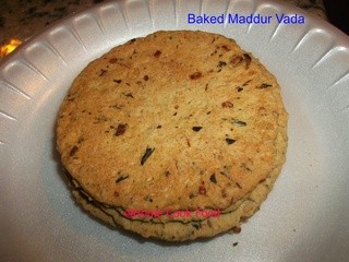 Baked Maddur Vada / Savory Onion Crackers