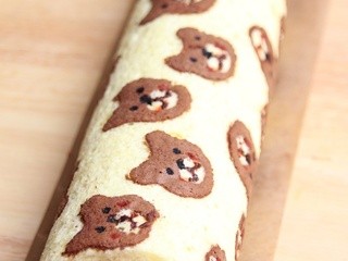 Teddy Chocolate Swiss Roll & Curry Chicken Pie