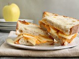 Cheddar Apple Pie Grilled Cheese