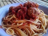 Spaghetti and meatballs (spaghetti e polpettine)