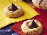 Bisquick's Quick & Easy Peanut Butter Blossom Cookies