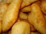 Panzarotti Pugliese (Italian Fried Pizzas)