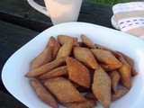 Gor na Shakkarpara - Indian style Jaggery Biscuits