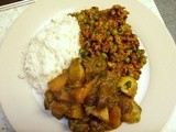 Keema Mutter (Minced lamb with green peas), with vegetable curry & rice