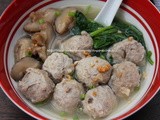 Homemade Mushroom Pork Balls: 自製QQ弹牙鲜菇貢丸(豬肉丸):