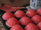 粉紅龜粿 Pink Ang Ku Kueh with Mung Bean Filling