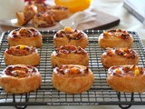 风车比萨 + 番茄焖香肠鹰嘴豆和白豆 Pizza Pinwheels + Sausage & Tomato Stew
