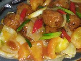 Fried meatballs in sweet and sour sauce