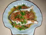 Steamed fish with chilli taucheo