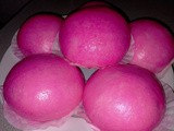 Steamed paus-plain pink coloured mantou