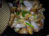 Sweet and sour clams