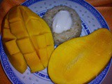 Thai mango glutinous rice pudding [khao ngiao]