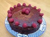Chocolate cake with ganache and raspberries