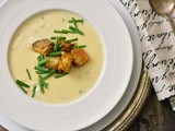 Cheesy Cauliflower Soup