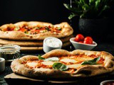 10 Best Pizza Pans in 2020 For Your Kitchen