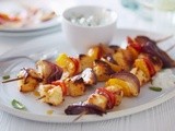 Grilled halloumi and sweet pepper kebabs recipe