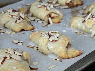 Cranberry Apple Crescent Rolls