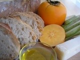 Bruschettas with goat cheese, persimmon kaki and pears