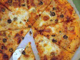 Pizza rapide et facile à la pâte magique 10 min ( عجين العشر دقائق)