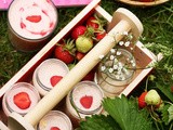 Strawberries and Creme Frappuccino or Strawberry Frappe Recipe | How to Make Starbucks Styled Strawberries and Creme Frappuccino