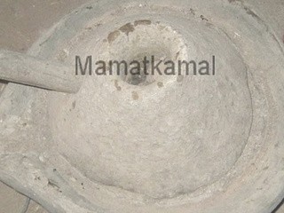 How to make Amlou and What is Amlou ? / Comment préparer Amlou et c'est quoi Amlou? Amlou de la région de Souss-Sud du Maroc (Pâte à tartiner à base d'huile Argan) [Flickr]