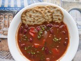 Healthy Comfort Food: Vegetarian Chili with Red Kidney Beans and Red Peppers