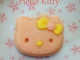 Hello Kitty and friends Snow Skin mooncakes...冰皮月饼