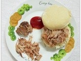 Pulled- Pork Sandwich with Egg Benedict and Hollandaise sauce (Martha Stewart) ..丰富的早餐呢!!\