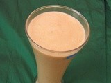 Chikoo milkshake / sapota milkshake