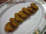 Cholam vadai / makkai vada / chola mavu vada / corn meal fritters