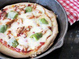 Pizza Without Oven | No Yeast Pizza | Pizza On Tawa