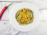 Spinach pasta with garlic