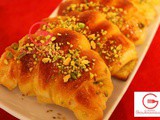 Pistachio & Almonds mini Croissants