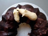 Chocolate marzipan cake and marzipigs