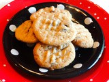Crunchy Peanut Butter Chocolate Chip Cookies