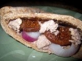 Gourmet On-the-Go: Fig & Blue ‘Cheese’ Pita
