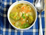 Wegańska zupa warzywna