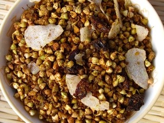 Carob Buckwheat gRAWnola