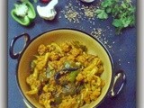 Achari Gobi-Shimla Mirch (Cauliflower & Capsicum in tangy pickling sauce)