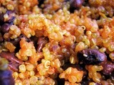 Tomato flavored quinoa with field peas