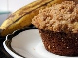 Banana Crumb Cakes