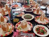 How to Make Gingerbread Houses with Graham Crackers