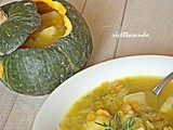 Zuppa vegetariana di zucca patate e porri