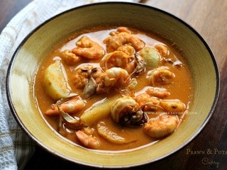 Prawn & Potato Curry ~ Mangalorean Catholic Style