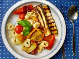 Bratpaprika und Tortellini,Zucchini,Wassermelone , vegetarisch