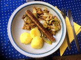 Spitzkohl,Salzkartoffeln,Veggie-Bratwürste,vegetarisch