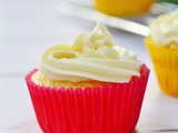 Simple Lemon Cupcakes with Lemon Buttercream