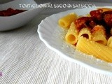 Tortiglioni al sugo di salsiccia e olive-ricetta primi by miracucina