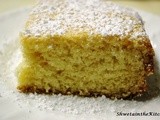 Basic Vanilla Sponge Cake - Eggless