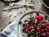 Beetroot salad with pistache and blueberries – whole30 approved